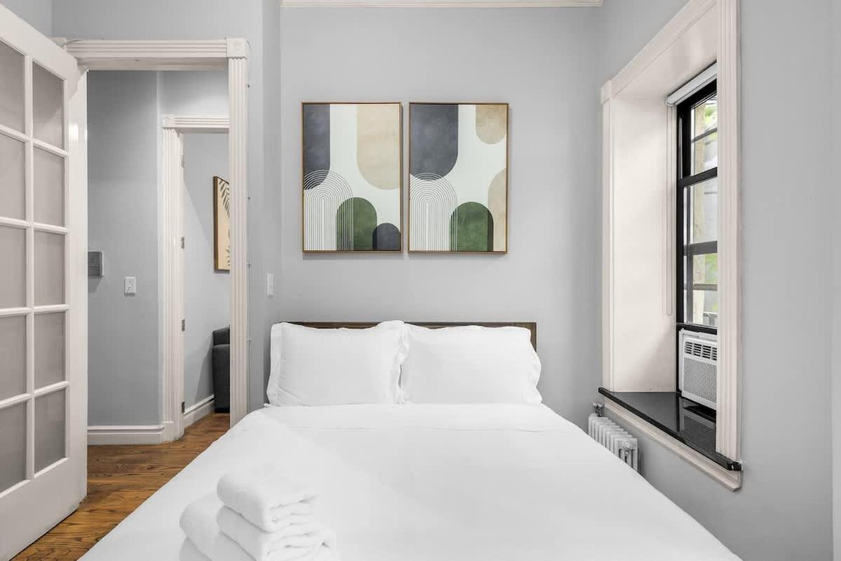 Bold Manhattan Base In Prime Nolita *